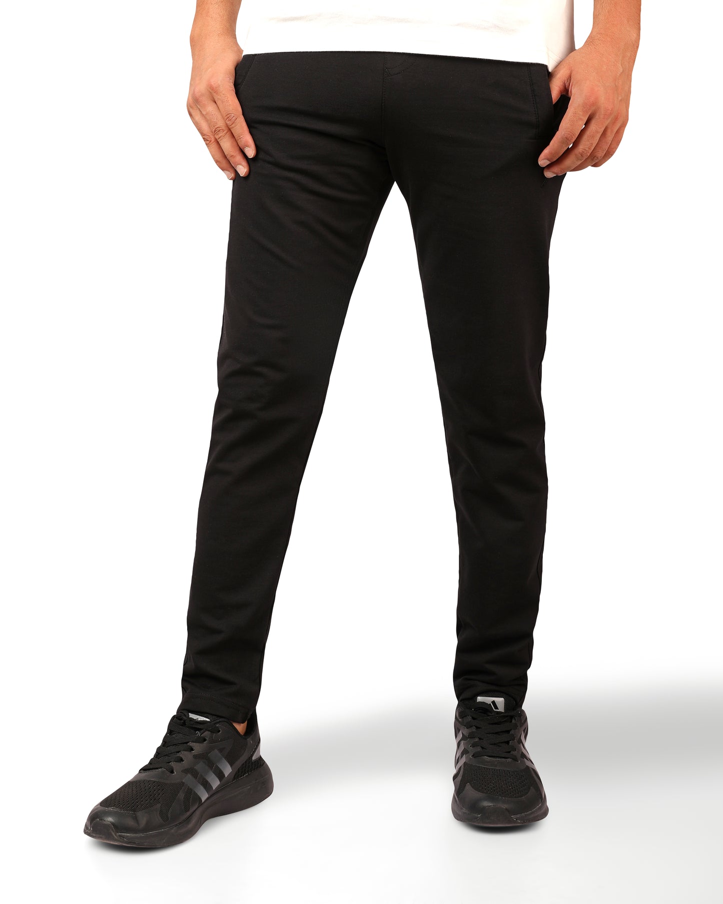 ROBUST Fit Sweatpants Summer اسود