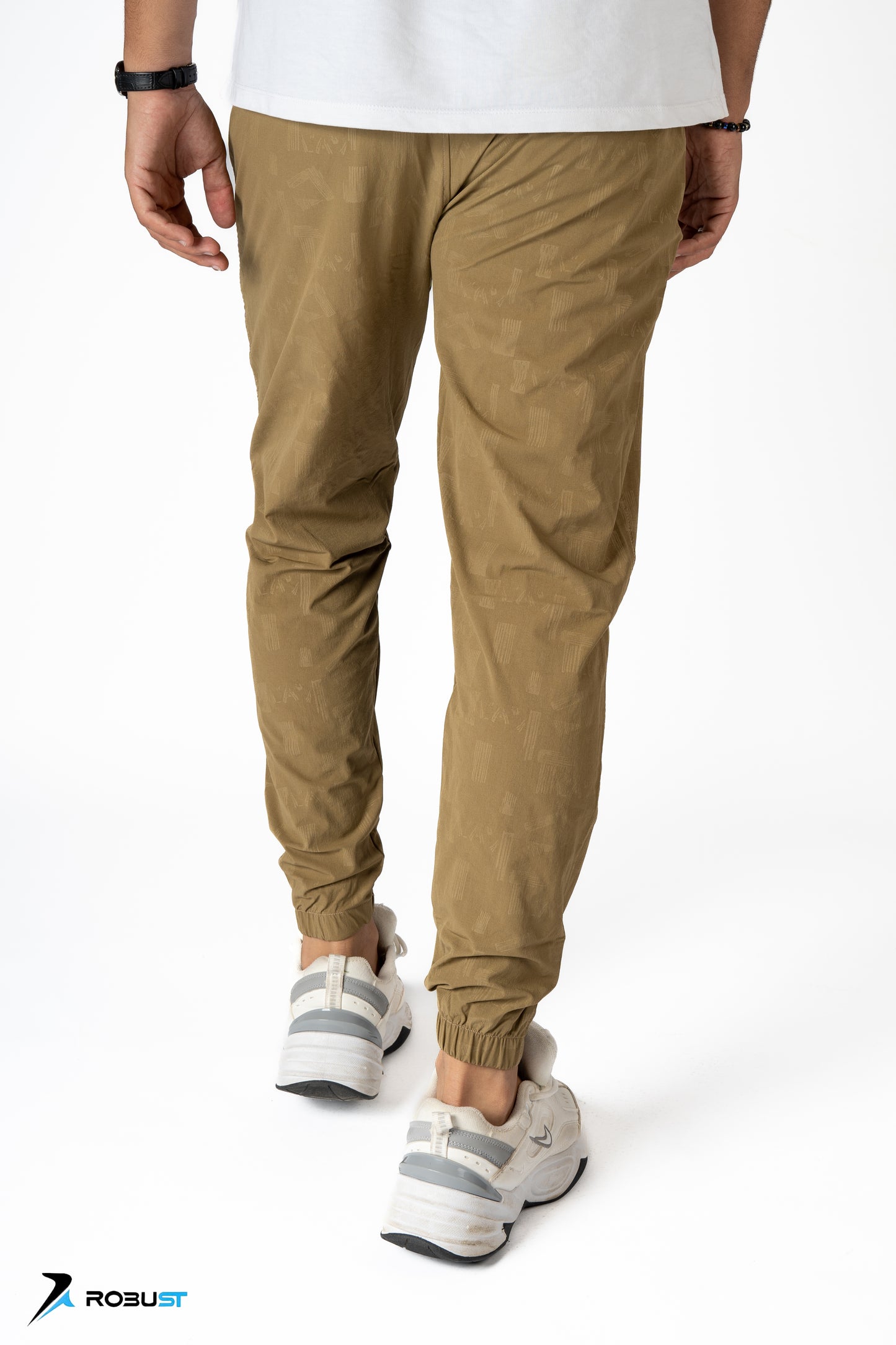 بني ROBUST Fit Sweatpants soft